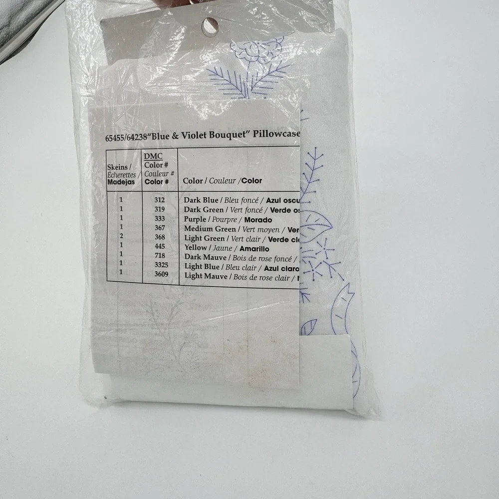 VTG Bucilla Stitchers Gallery Stamped Cross‎ Stitch Two Pillowcases Kit Bouquet